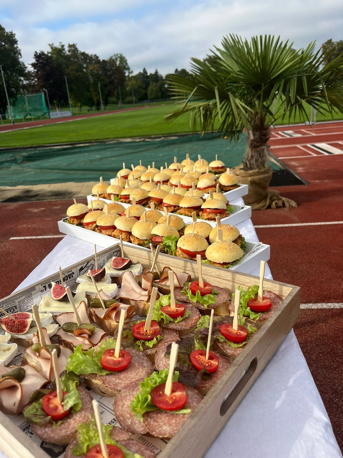 Cristina Victoria – Catering – Burger